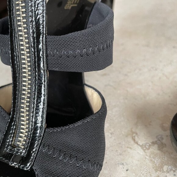 MICHAEL Michael Kors Berkley T-Strap 4" Heel, Size 9 - Picture 9 of 11